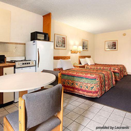Express Inn & Suites Clearwater Pinellas Park Cameră foto